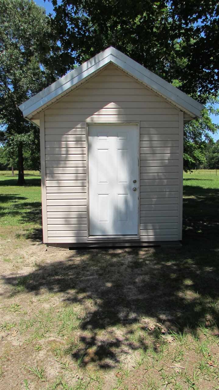738 FM 3174, Joaquin, TX 75954