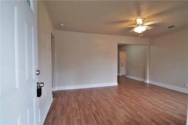 908 Skylark Drive, Arlington, TX 76010
