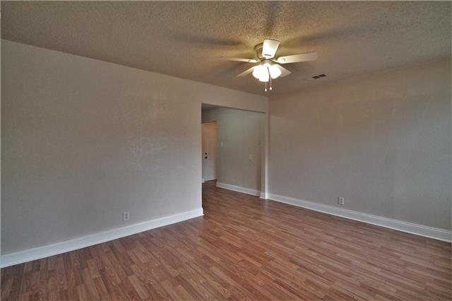 908 Skylark Drive, Arlington, TX 76010