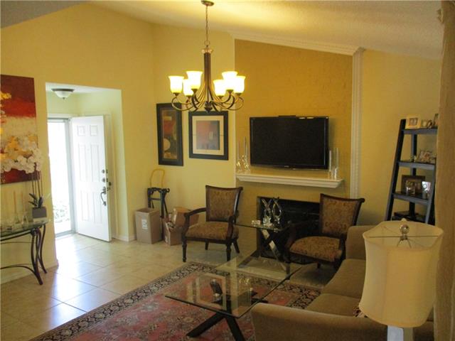 1207 Quail Valley Lane, Arlington, TX 76011