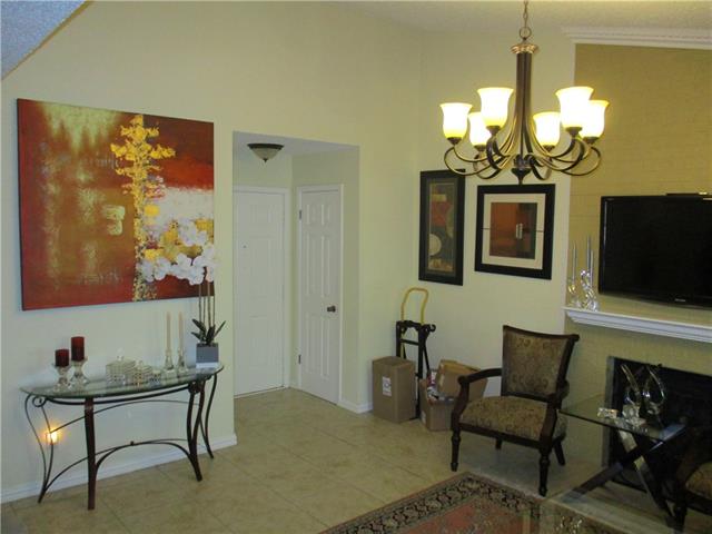 1207 Quail Valley Lane, Arlington, TX 76011