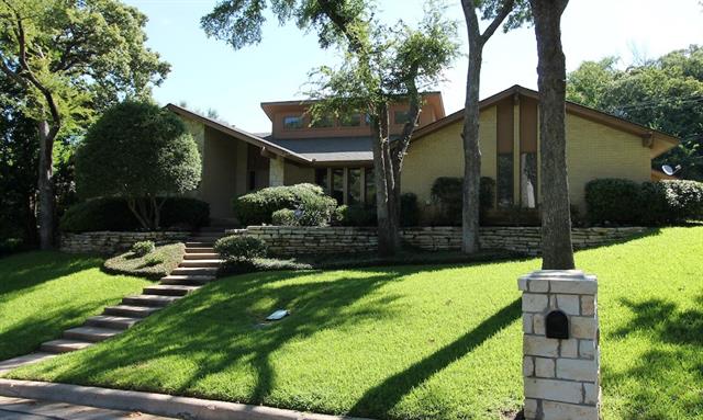 1009 Crowley Road, Arlington, TX 76012