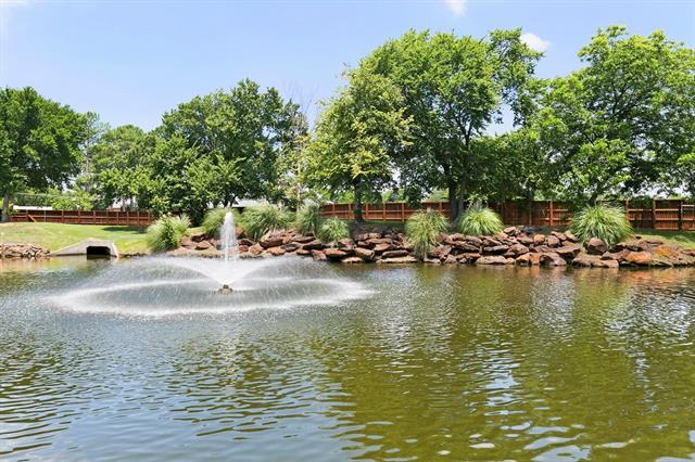 5027 Toftrees Drive, Arlington, TX 76016