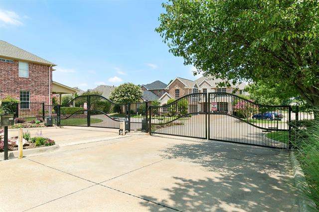 5027 Toftrees Drive, Arlington, TX 76016