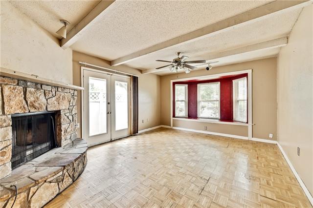 5401 Spring Willow Drive, Arlington, TX 76018