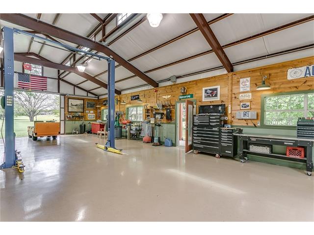 256 Meadow Creek Lane, Burleson, TX 76028
