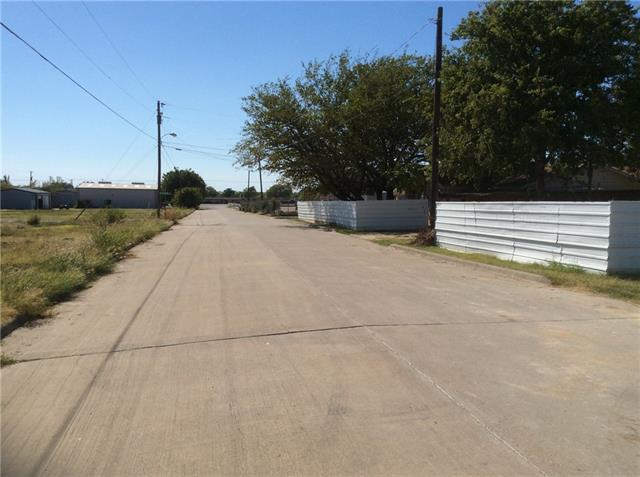 205 Mulberry Street, Cleburne, TX 76031
