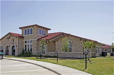 1302 E Kilpatrick Street, Cleburne, TX 76031