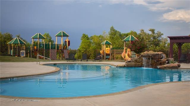 7804 Retreat Boulevard, Cleburne, TX 76033