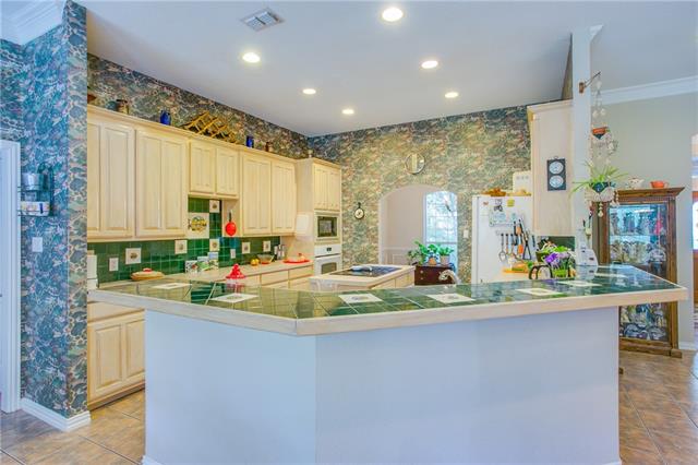 129 Driftwood Court, Cresson, TX 76035