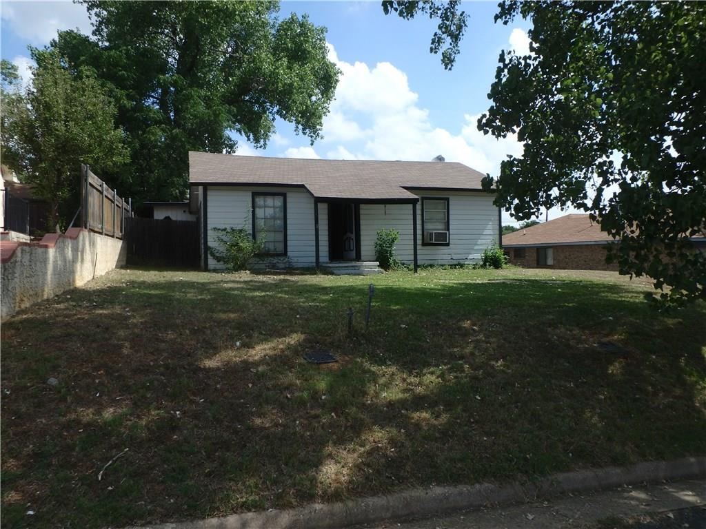195 Landover Dr, Euless, TX 76040