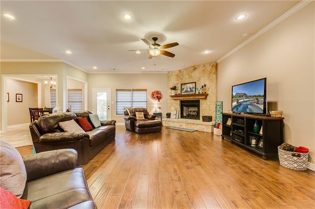 1060 Ronald Road, Glen Rose, TX 76043