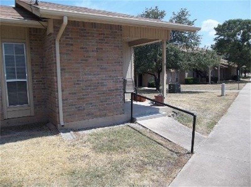 102 Rio Grande, Glen Rose, TX 76043