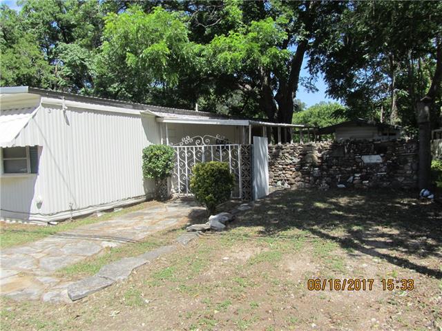 205 Vine Street, Glen Rose, TX 76043