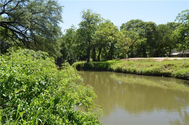 2760 Camp Crucis Court, Granbury, TX 76048