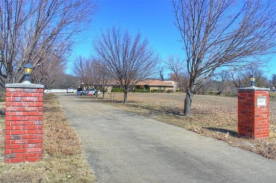 2805 Meander Rd