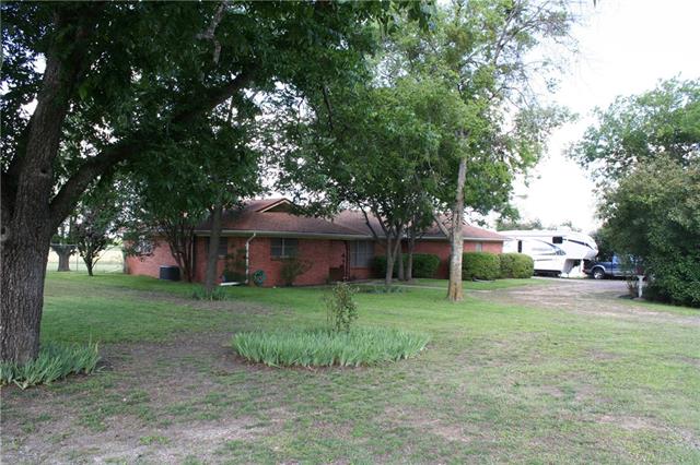 612 S Files Street, Itasca, TX 76055