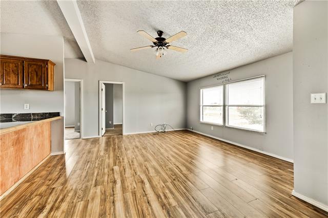 8332 Mckinney Lane, Joshua, TX 76058