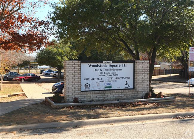 616 Linda Drive, Joshua, TX 76058