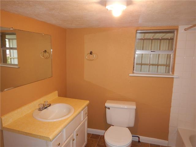 702 Santa Fe Street, Keene, TX 76059