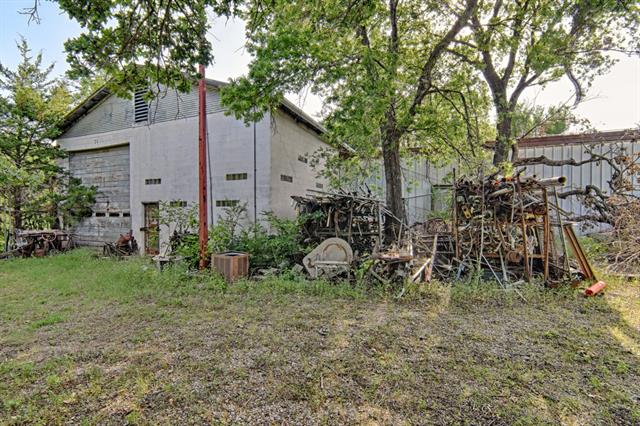 1025 E Broad Street, Mansfield, TX 76063