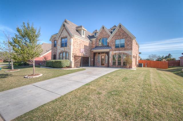 2622 Winding Creek Drive, Midlothian, TX 76065