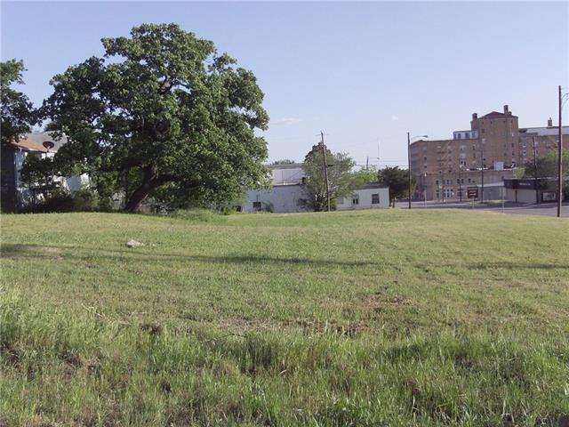 704 N Oak Avenue, Mineral Wells, TX 76067