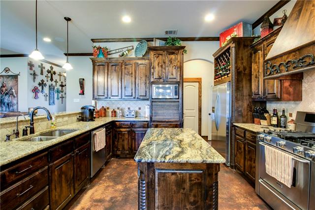 108 Van Meter Drive, Aurora, TX 76078