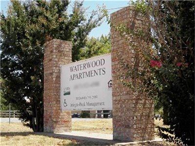 500 E 7th Street, Springtown, TX 76082
