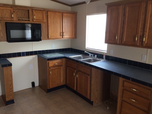 4272 E. HWY 199