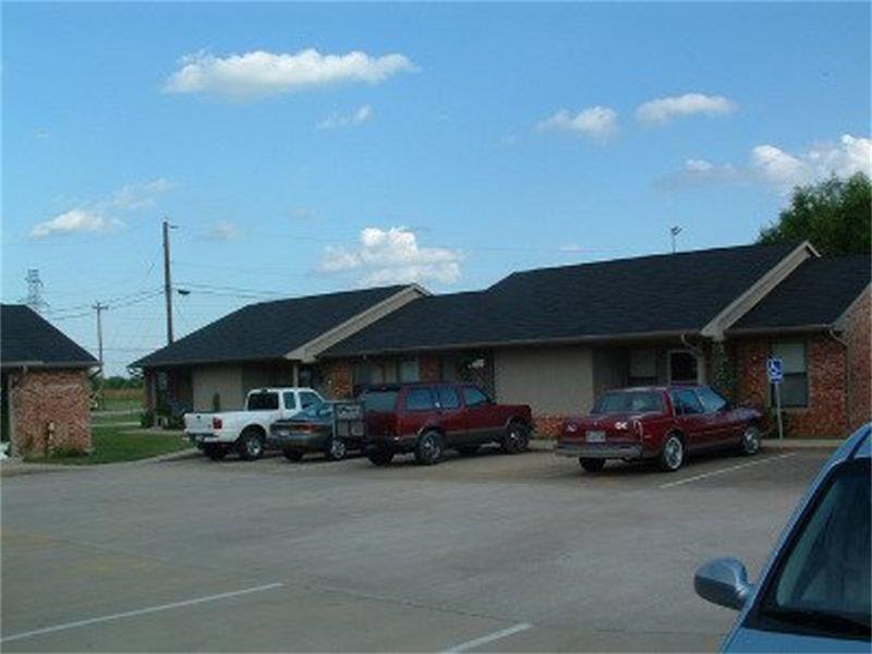 108 W 8th Street, Venus, TX 76084