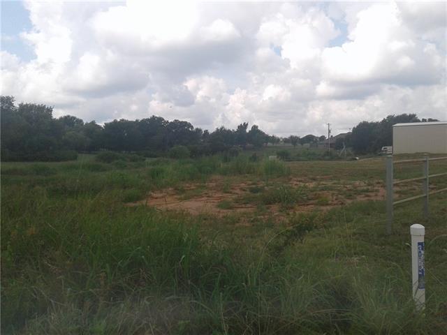 100 Churchill Circle, Weatherford, TX 76085