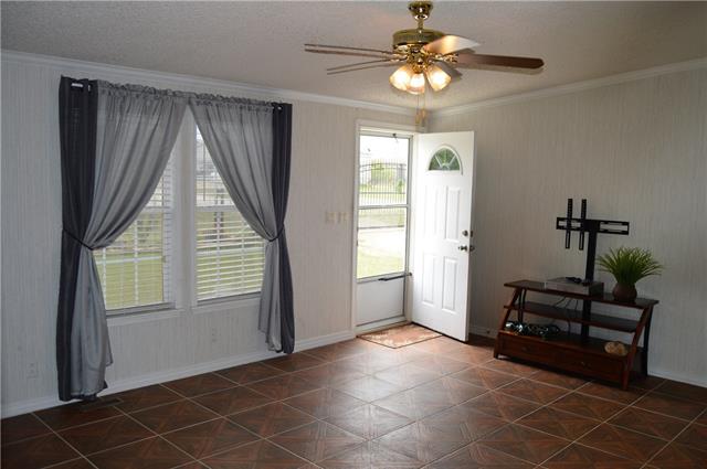 324 Carter View Court, Weatherford, TX 76085