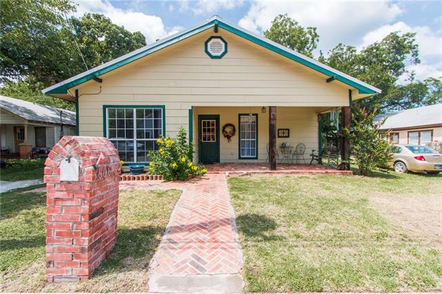 606 W Bridge Street, Weatherford, TX 76086