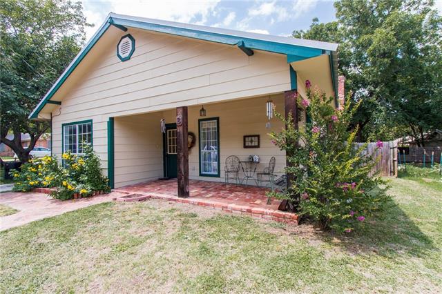 606 W Bridge Street, Weatherford, TX 76086