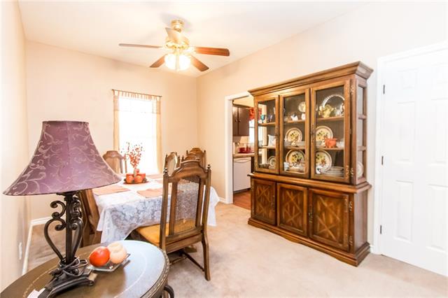 606 W Bridge Street, Weatherford, TX 76086