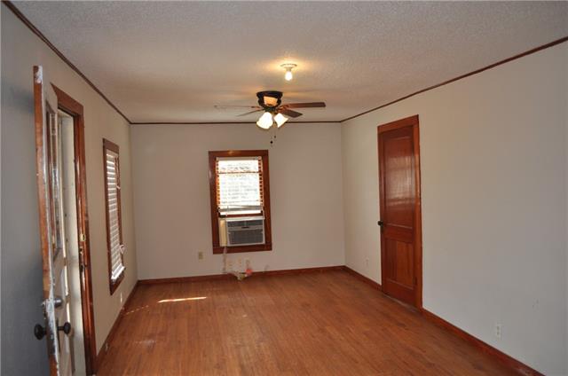 1504 Clear Lake Road, Weatherford, TX 76086
