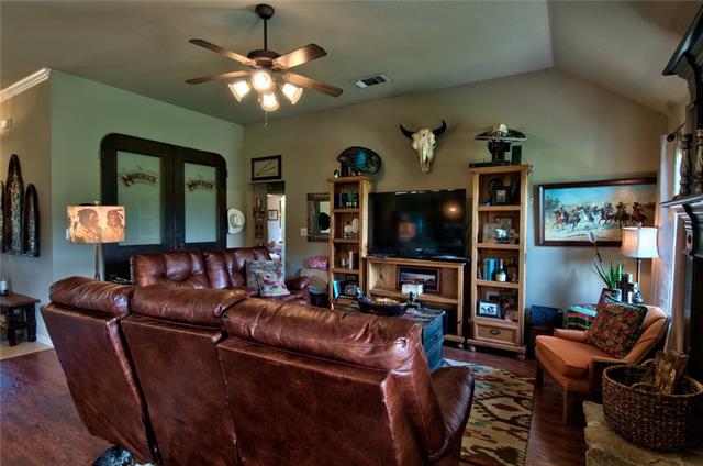 4050 Greenwood Road, Weatherford, TX 76088