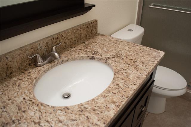 1345 E Allen Avenue, Fort Worth, TX 76104