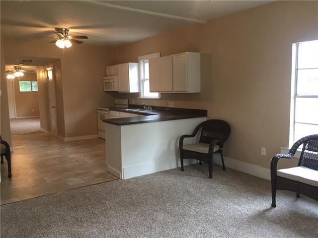 2913 Mckinley Avenue, Fort Worth, TX 76106