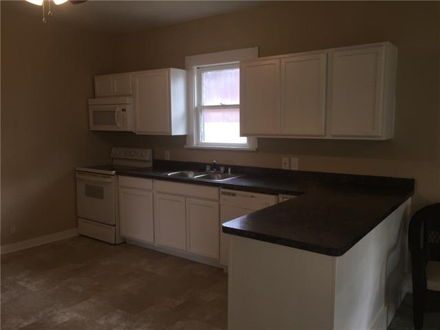 2913 Mckinley Avenue, Fort Worth, TX 76106