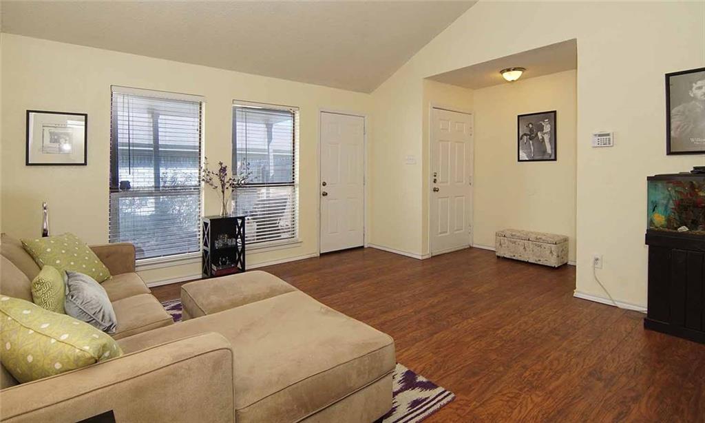 10302Stoney Bridge Ct, Fort Worth, TX 76108