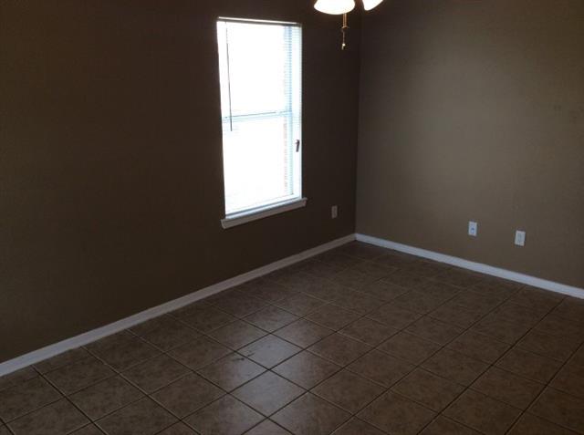 508 Ingram Street, White Settlement, TX 76108