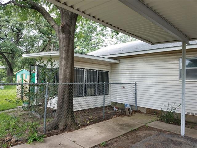 6716 Meadowbrook Drive, Fort Worth, TX 76112