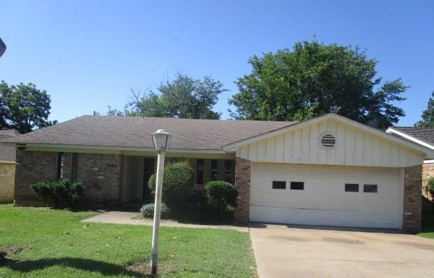7440 Yolanda Drive, Fort Worth, TX 76112