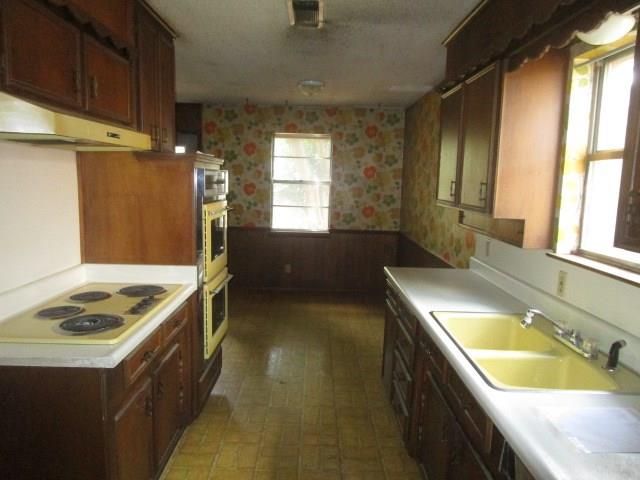 7440 Yolanda Drive, Fort Worth, TX 76112