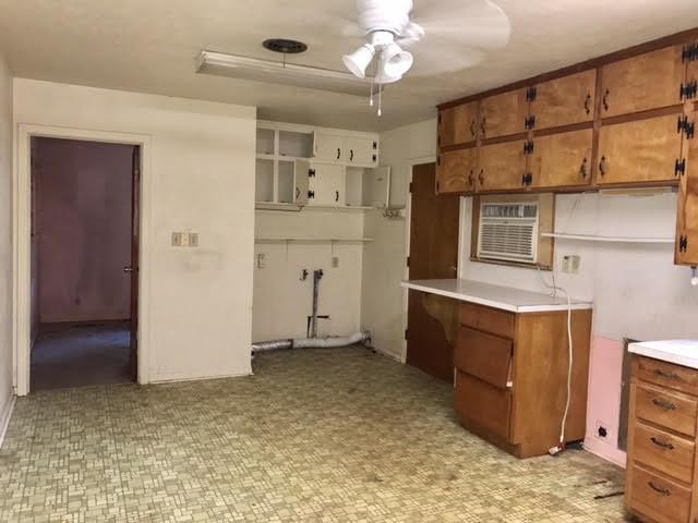 1033 E Gambrell Street, Fort Worth, TX 76115