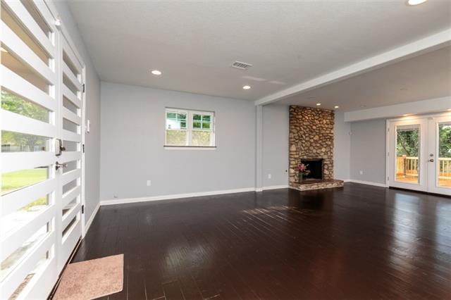 1724 Dakar Road W, Fort Worth, TX 76116