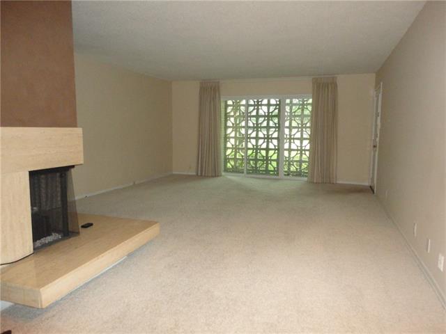 2303 Ridgmar Plaza, Fort Worth, TX 76116