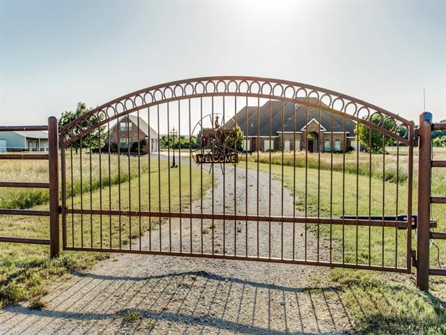 324 Aledo Springs Court, Fort Worth, TX 76126